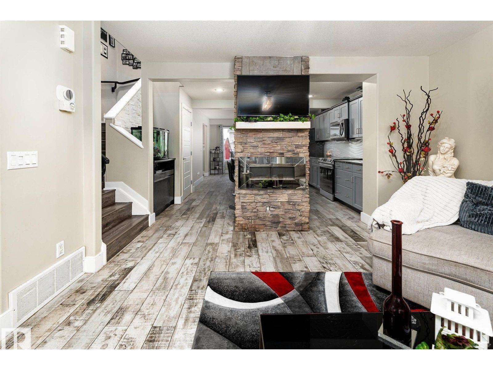 208 Kirpatrick Wy, Leduc, Alberta  T9E 1B5 - Photo 4 - E4476776