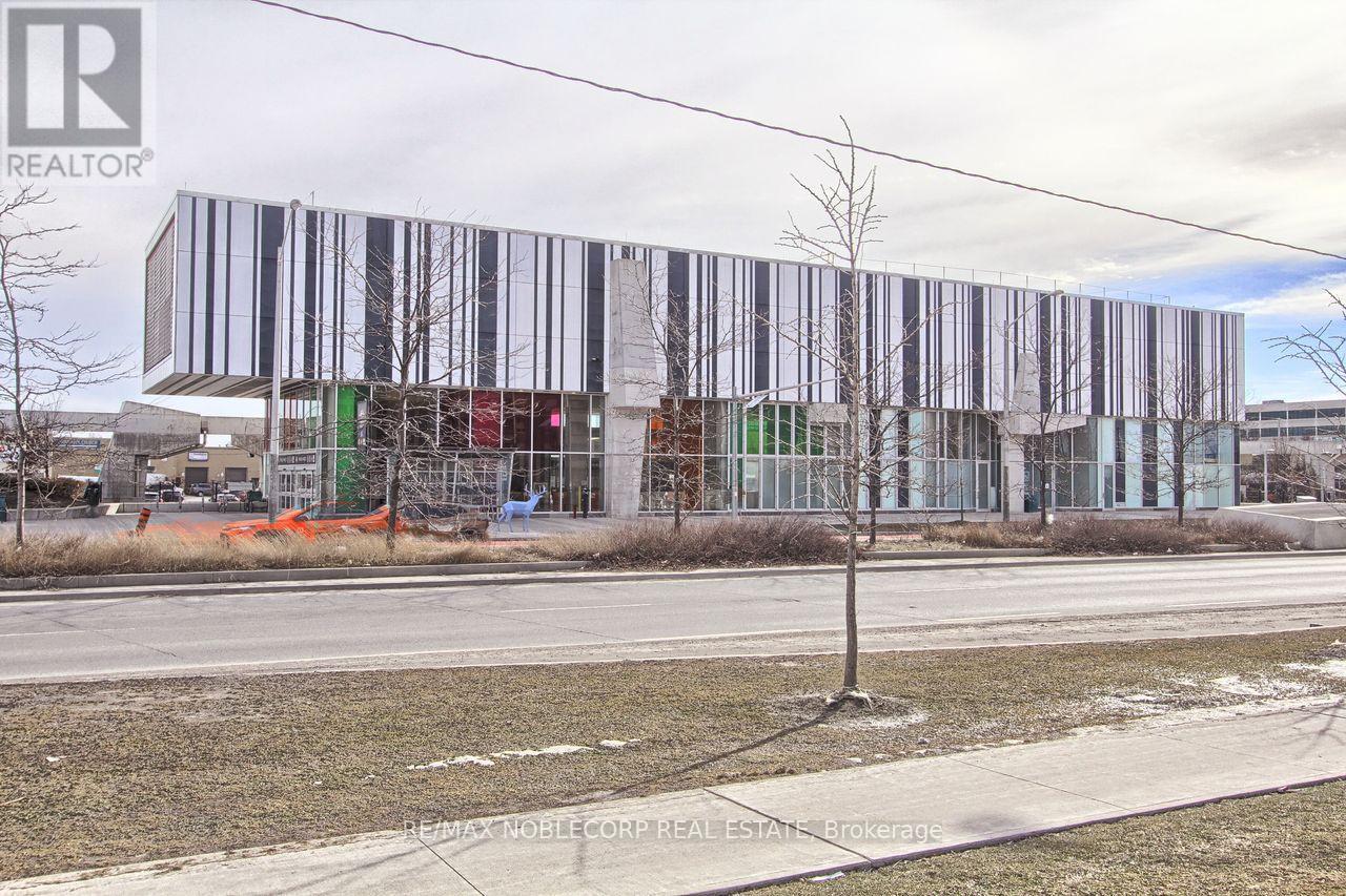 810 - 19 Four Winds Drive, Toronto, Ontario  M3J 2S9 - Photo 39 - W12867470