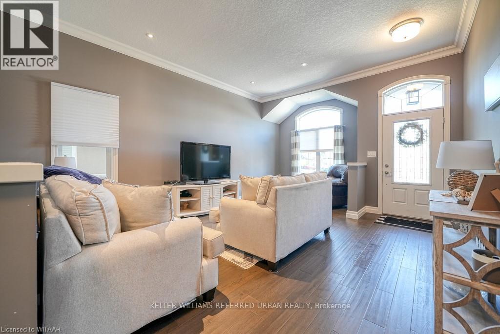 1044 Alberni Road, Woodstock, Ontario  N4T 0E8 - Photo 6 - X12842768