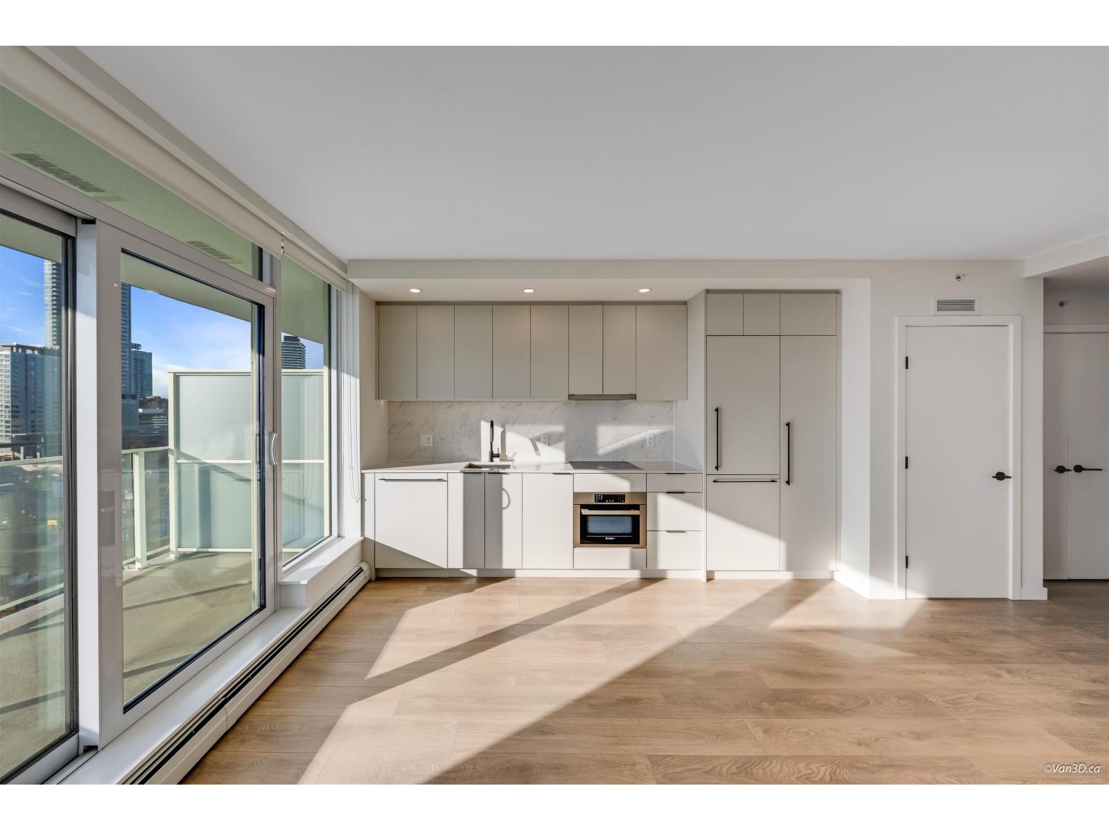 1110 13685 102 Avenue, Surrey, British Columbia  V3T 1N7 - Photo 3 - R3098373