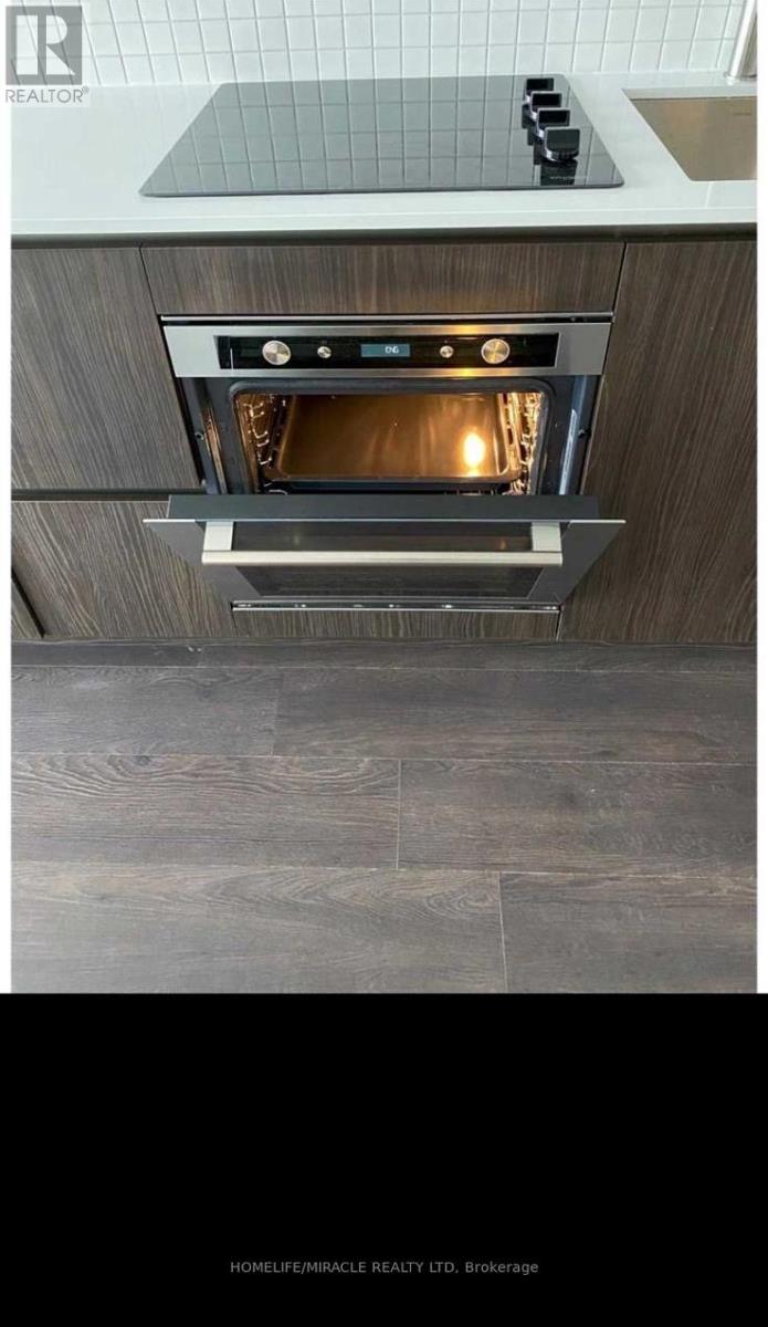 6010 - 898 Portage Parkway, Vaughan, Ontario  L4K 0J6 - Photo 10 - N12868552