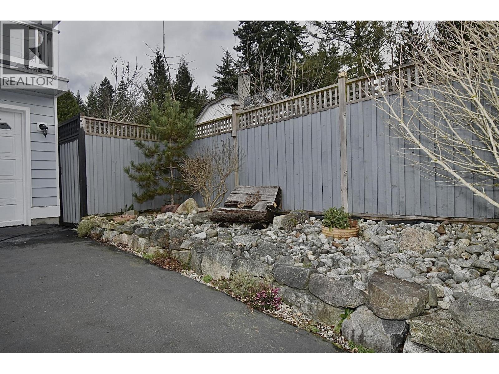 6135 Fairway Avenue, Sechelt, British Columbia  V7Z 0L6 - Photo 36 - R3092964