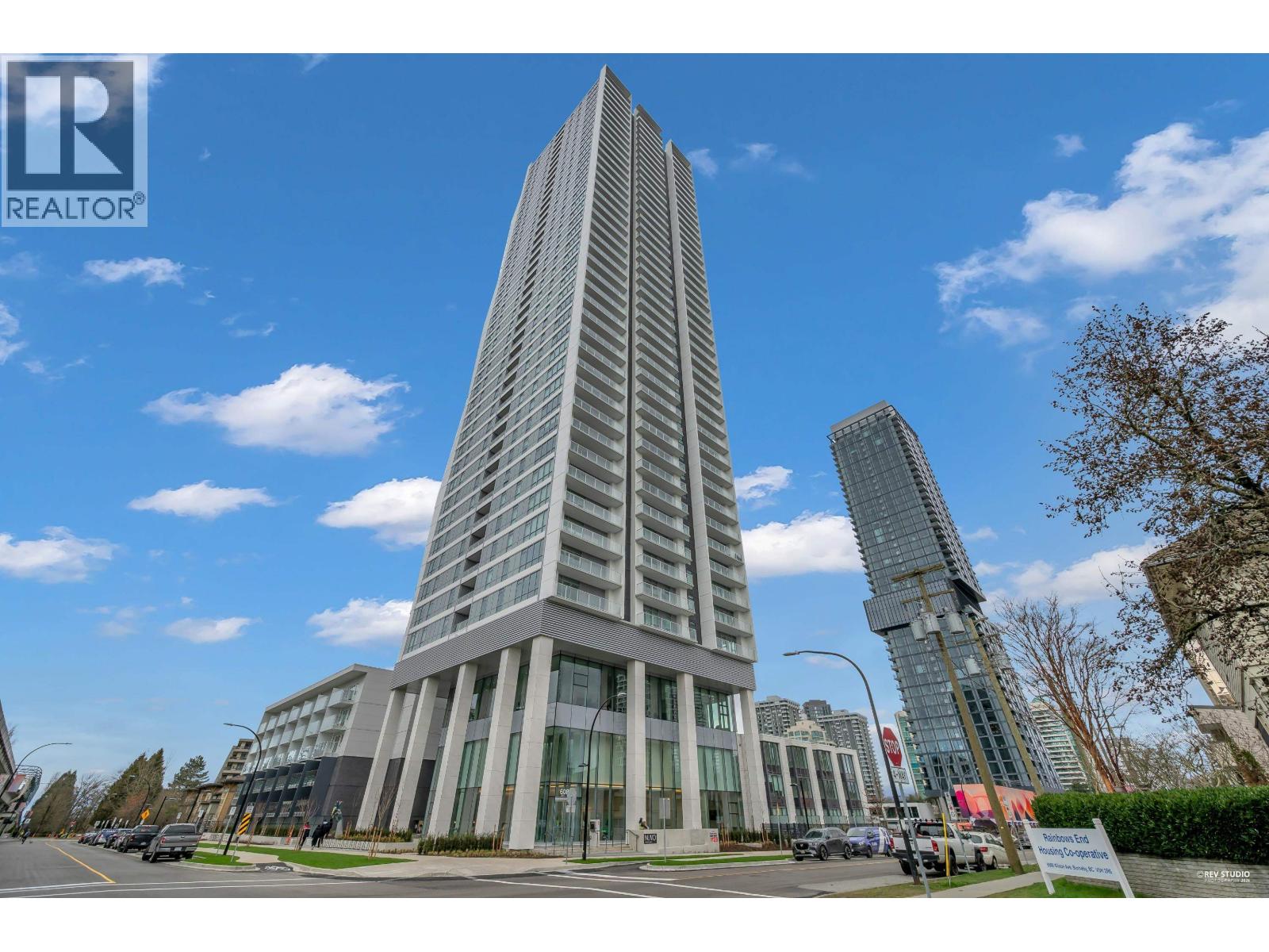 1702 6087 Wilson Avenue, Burnaby, British Columbia  V5H 0M1 - Photo 1 - R3098142