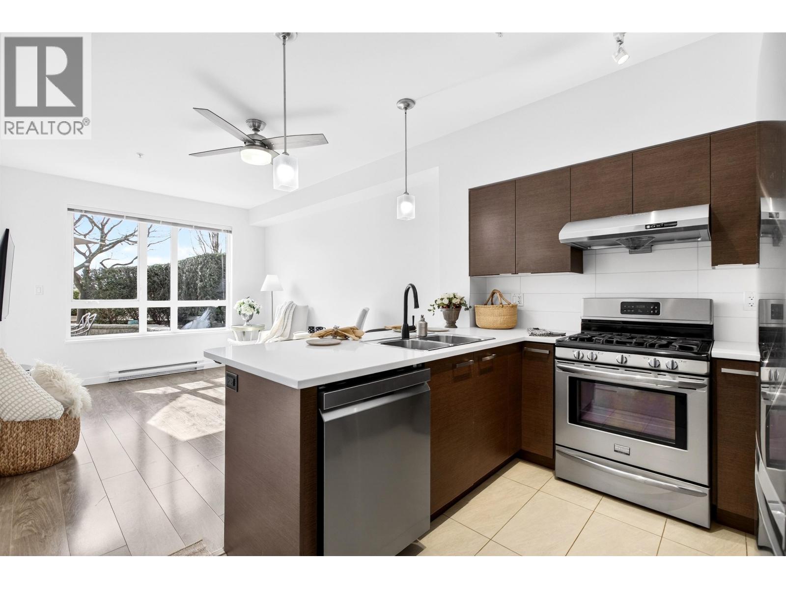 222 10880 No. 5 Road, Richmond, British Columbia  V6W 0B3 - Photo 1 - R3098063