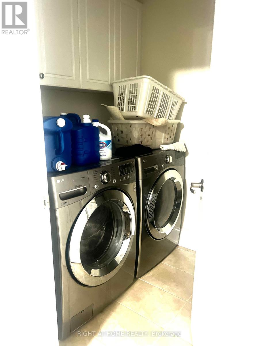 34 Possession Crescent, Brampton (Toronto Gore Rural Estate), Ontario  L6P 4K3 - Photo 21 - W12868474