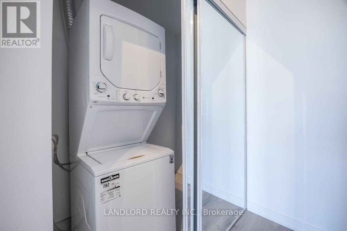 512 - 285 Dufferin Street, Toronto, Ontario  M6K 0J2 - Photo 13 - W12868494