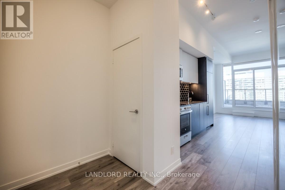 512 - 285 Dufferin Street, Toronto, Ontario  M6K 0J2 - Photo 21 - W12868494