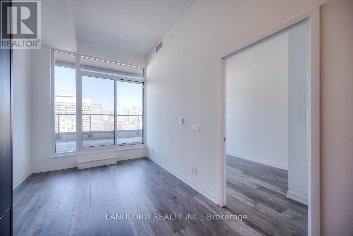 512 - 285 Dufferin Street, Toronto, Ontario  M6K 0J2 - Photo 8 - W12868494