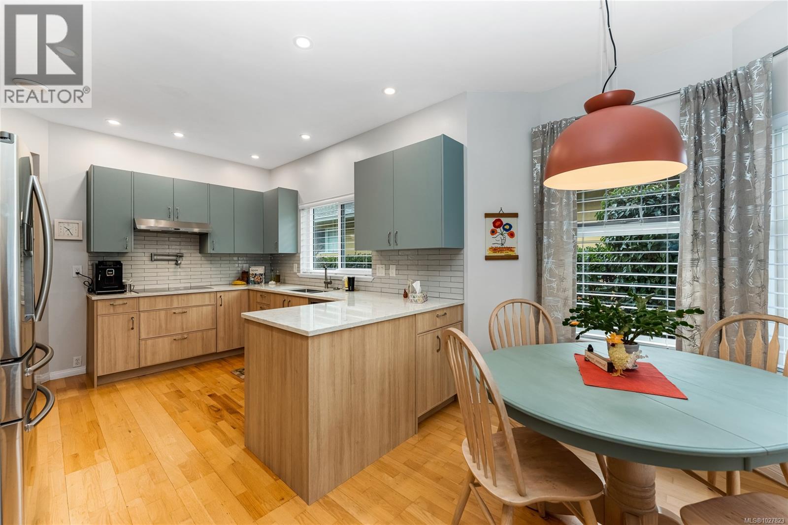 7952 Polo Park Cres, Central Saanich, British Columbia  V8M 2J4 - Photo 5 - 1027823