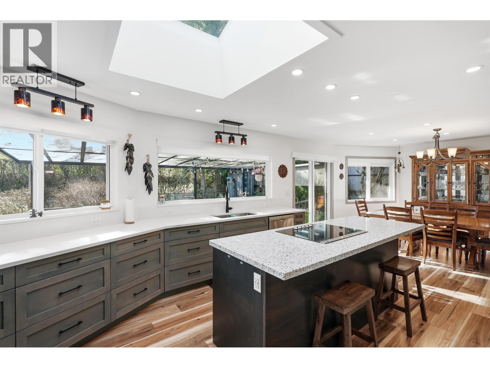 526 Yale Road, Port Moody, British Columbia  V3H 3K3 - Photo 7 - R3097842