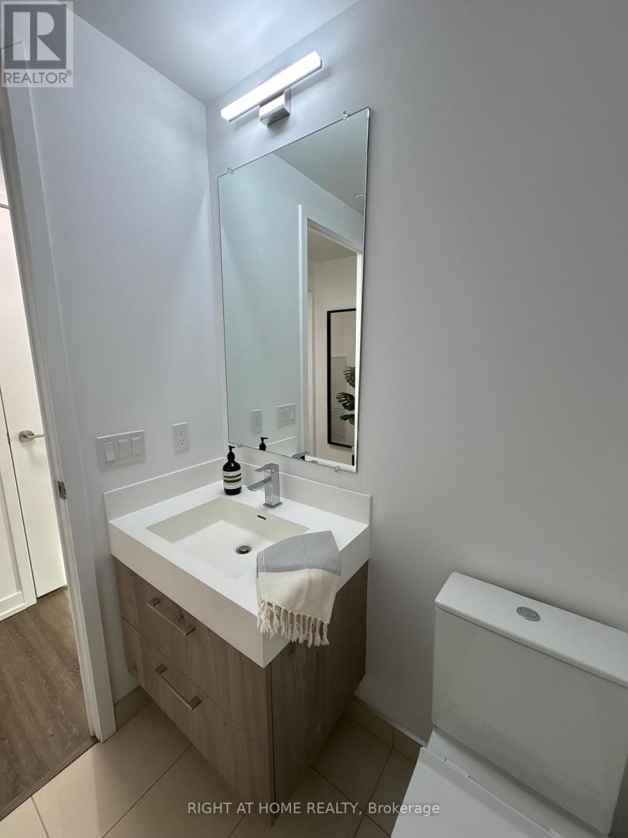 3008 - 1 Yorkville Avenue, Toronto, Ontario  M4W 0B1 - Photo 13 - C12860586