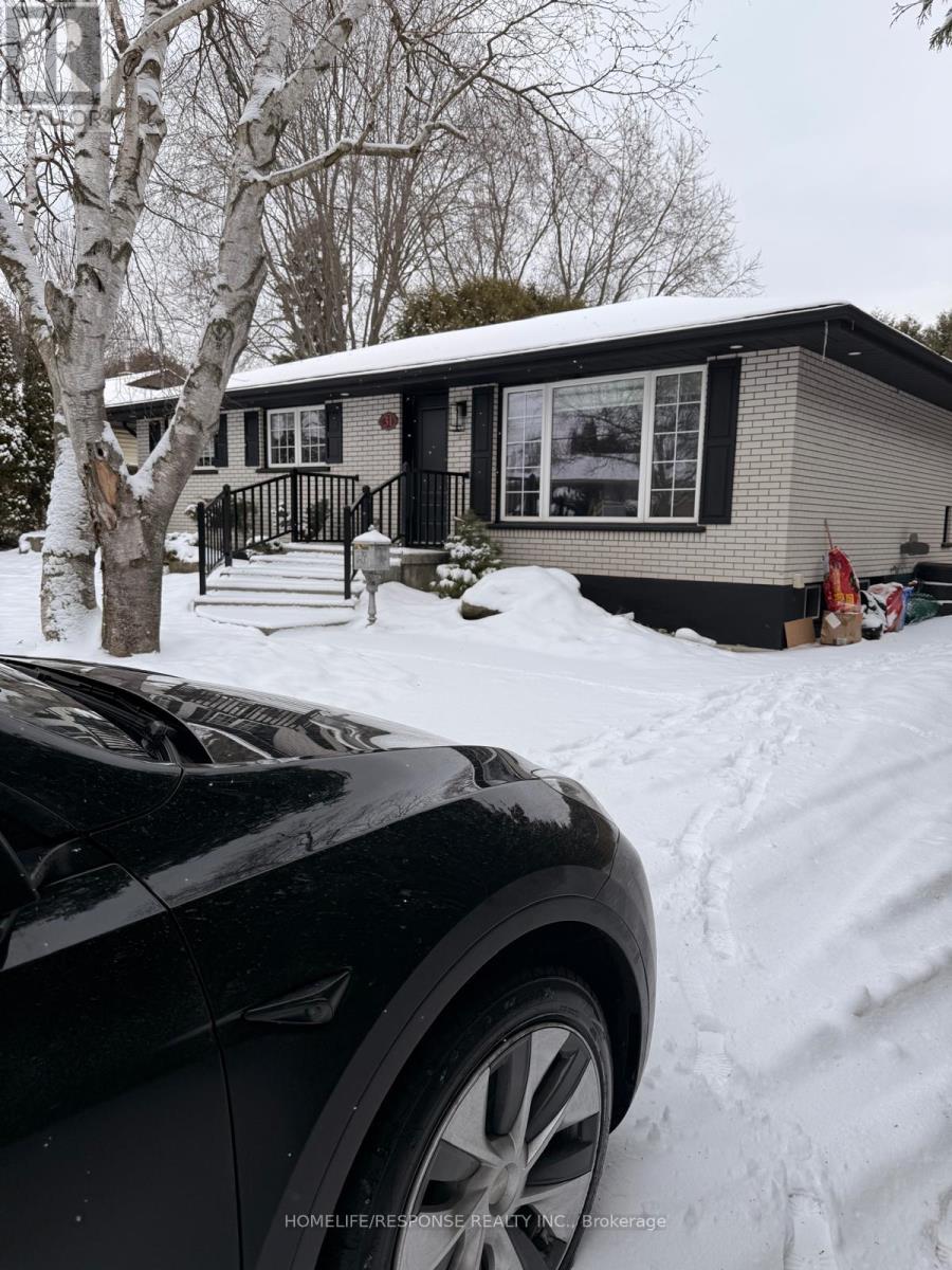 Basement - 31 Varadi Avenue, Brantford, Ontario  N3R 3N2 - Photo 2 - X12868472