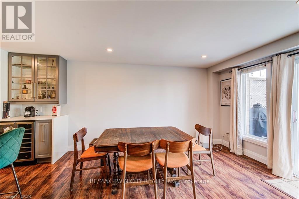 17 Red Clover Crescent, Kitchener, Ontario  N2E 4G6 - Photo 17 - X12868530