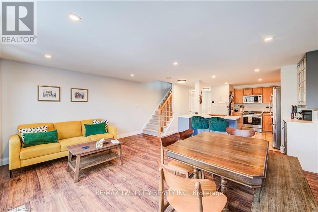 17 Red Clover Crescent, Kitchener, Ontario  N2E 4G6 - Photo 18 - X12868530