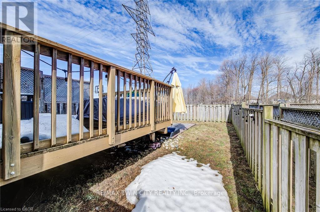 17 Red Clover Crescent, Kitchener, Ontario  N2E 4G6 - Photo 38 - X12868530