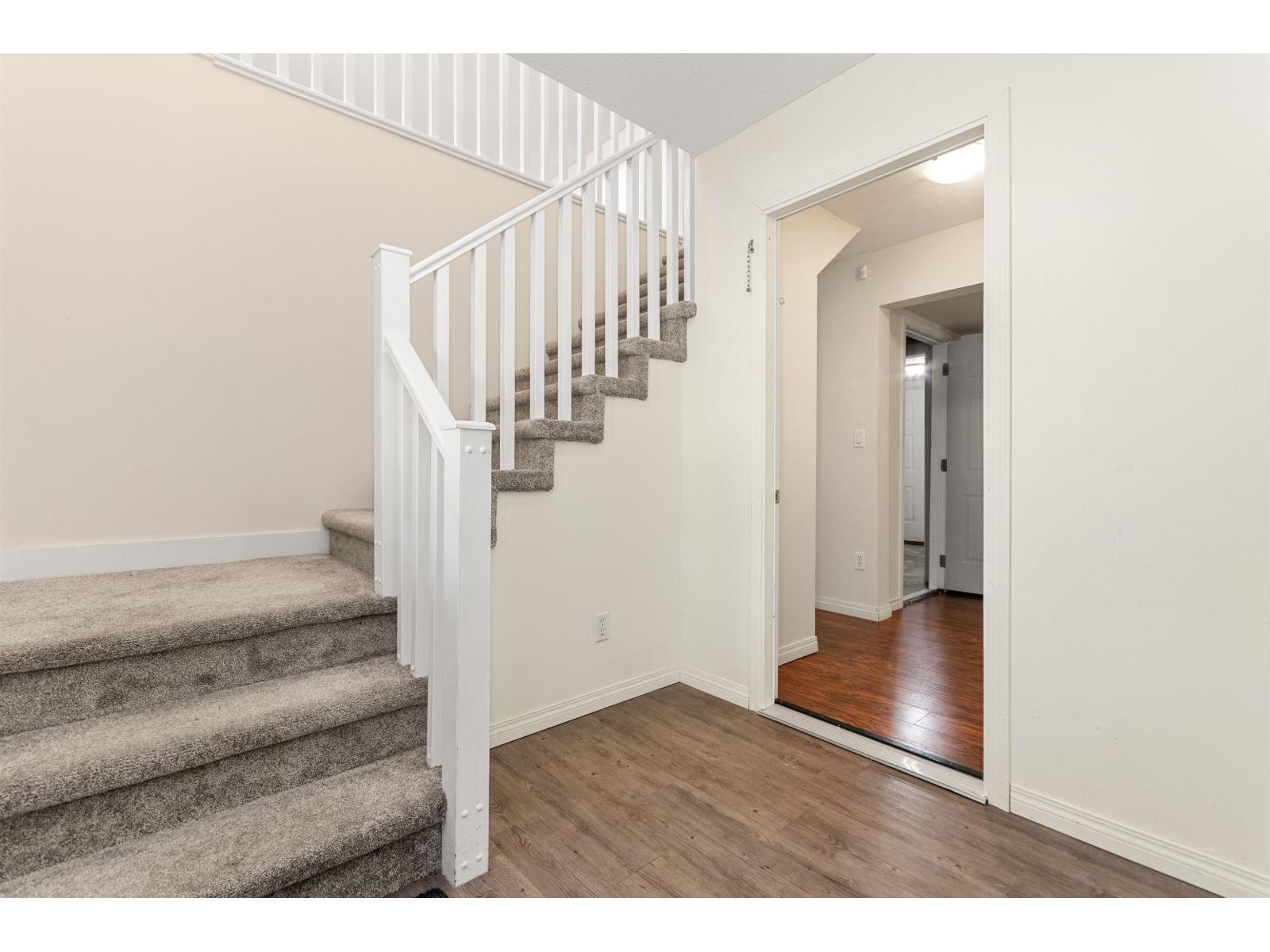 65512 Dogwood Drive, Hope, Hope, British Columbia  V0X 1L1 - Photo 4 - R3087444