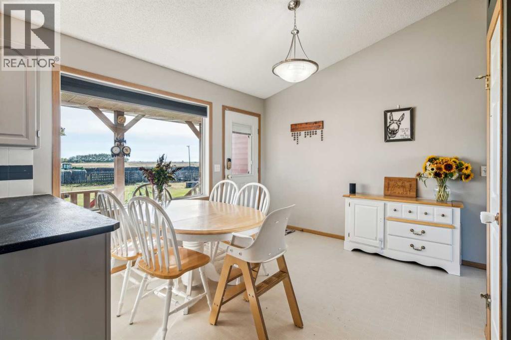 272187 Township Road 240, Rural Rocky View County, Alberta  T2P 2G7 - Photo 13 - A2279184