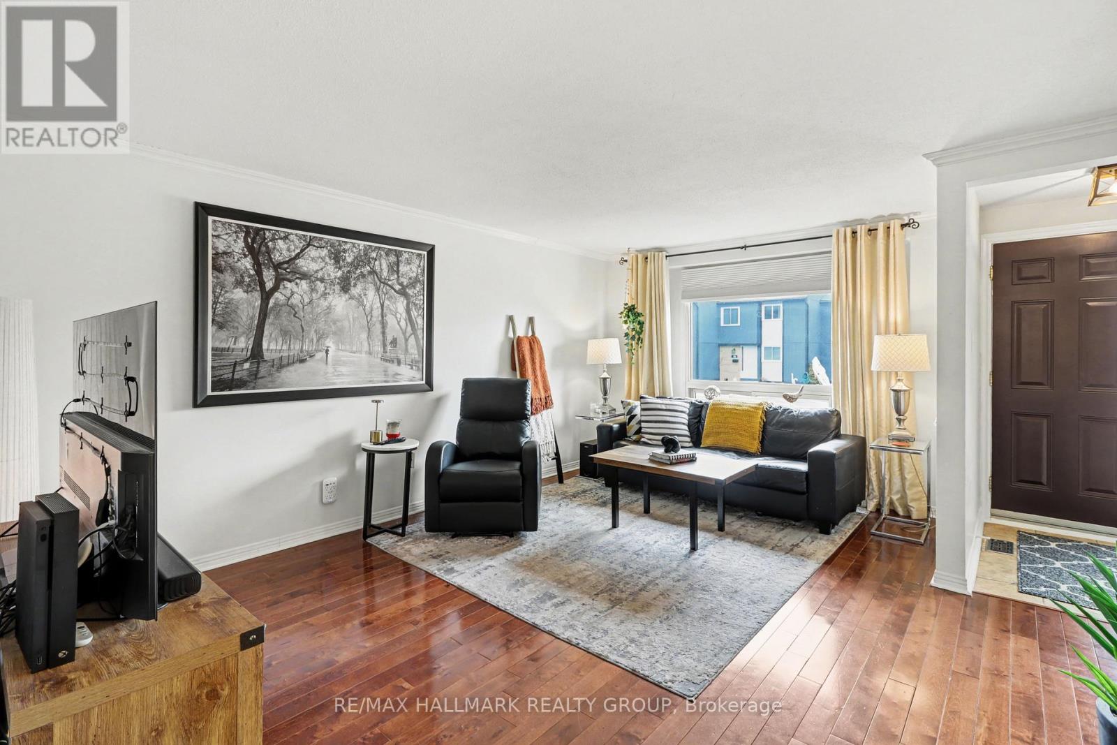 16b Spring Grove Lane, Ottawa, Ontario  K2J 2C6 - Photo 11 - X12868600