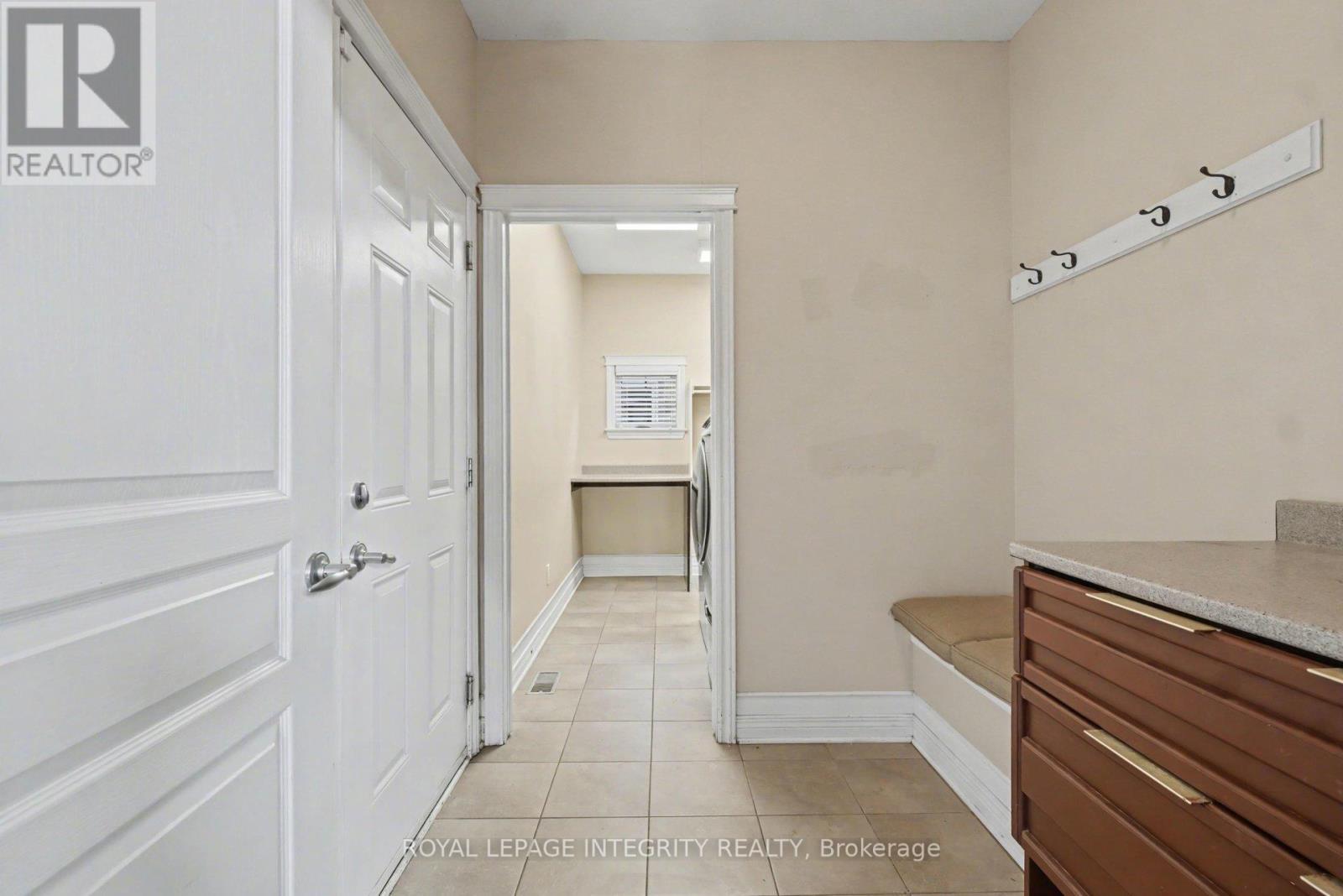 170 Solera Circle, Ottawa, Ontario  K1T 0C8 - Photo 19 - X12868620