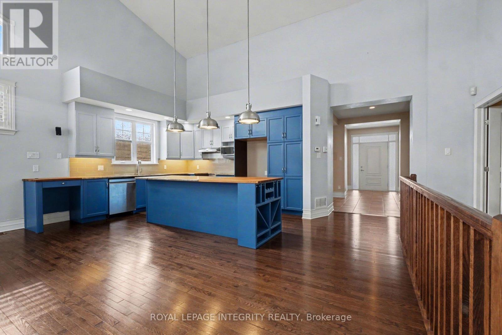 170 Solera Circle, Ottawa, Ontario  K1T 0C8 - Photo 9 - X12868620