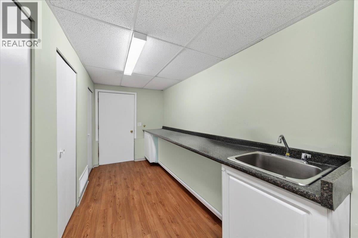 812 Grover Avenue, Coquitlam, British Columbia  V3J 3C8 - Photo 28 - R3098015