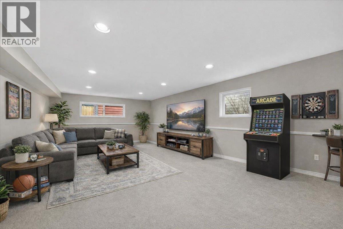 812 Grover Avenue, Coquitlam, British Columbia  V3J 3C8 - Photo 25 - R3098015