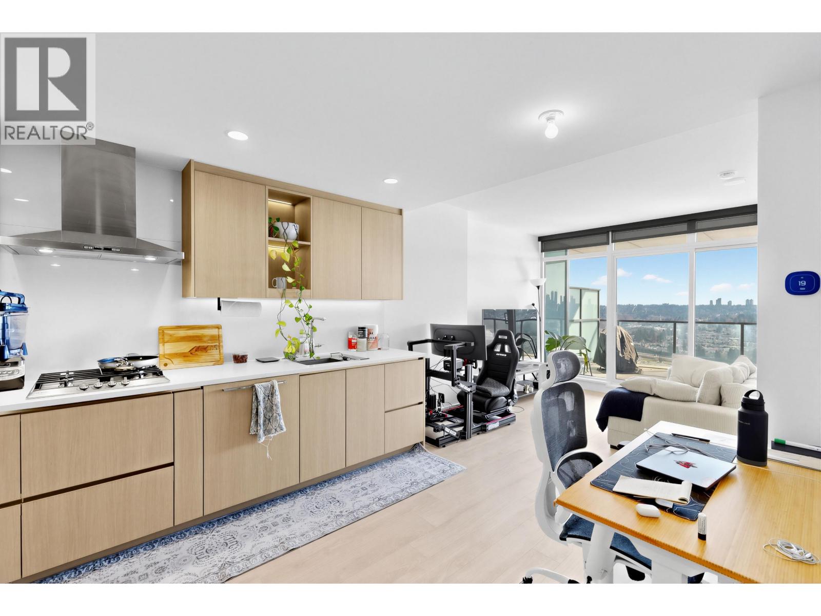 3301 4890 Lougheed Highway, Burnaby, British Columbia  V5C 0N2 - Photo 3 - R3098100