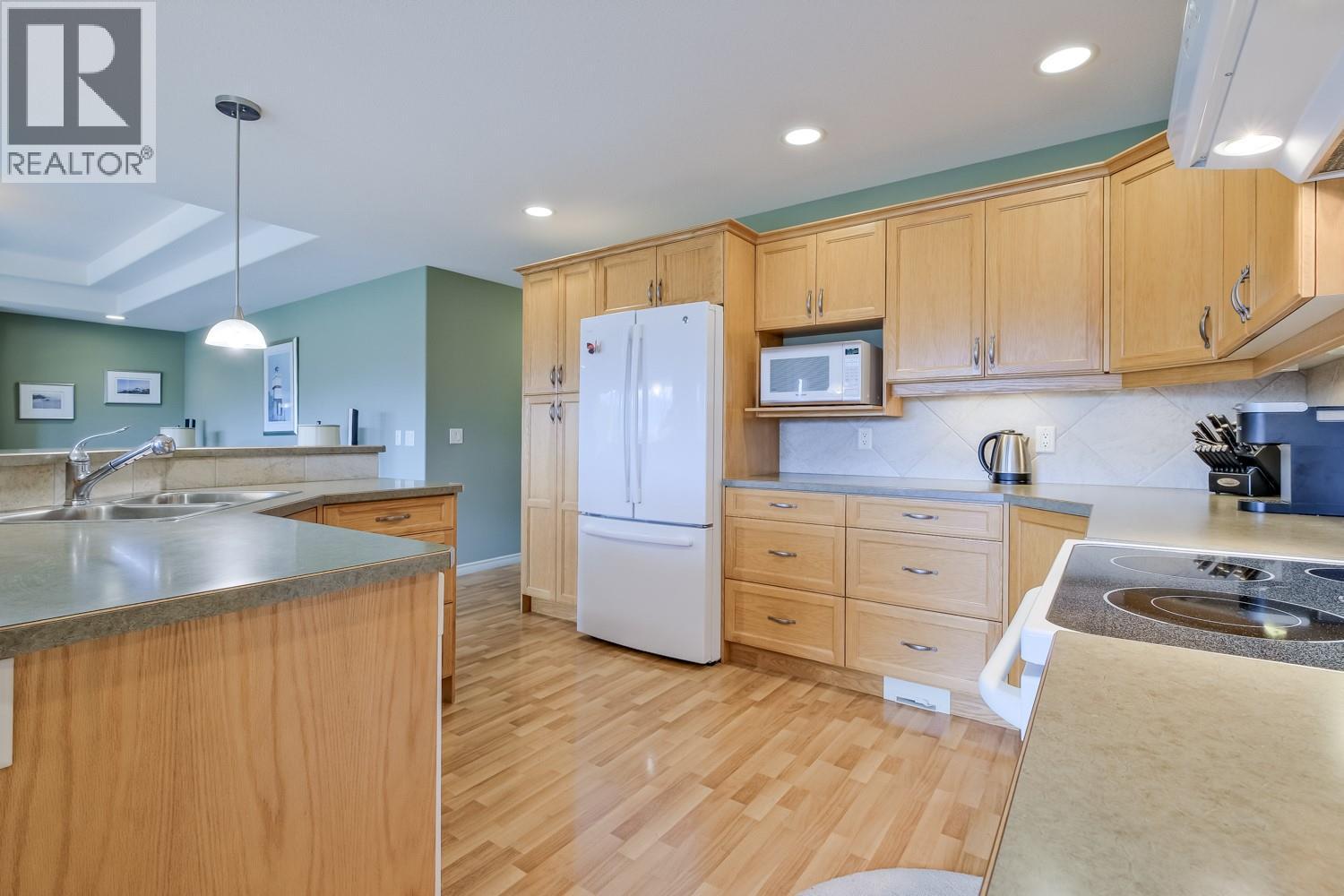 2365 Stillingfleet Road Unit# 111, Kelowna, British Columbia  V1W 4X5 - Photo 4 - 10378709