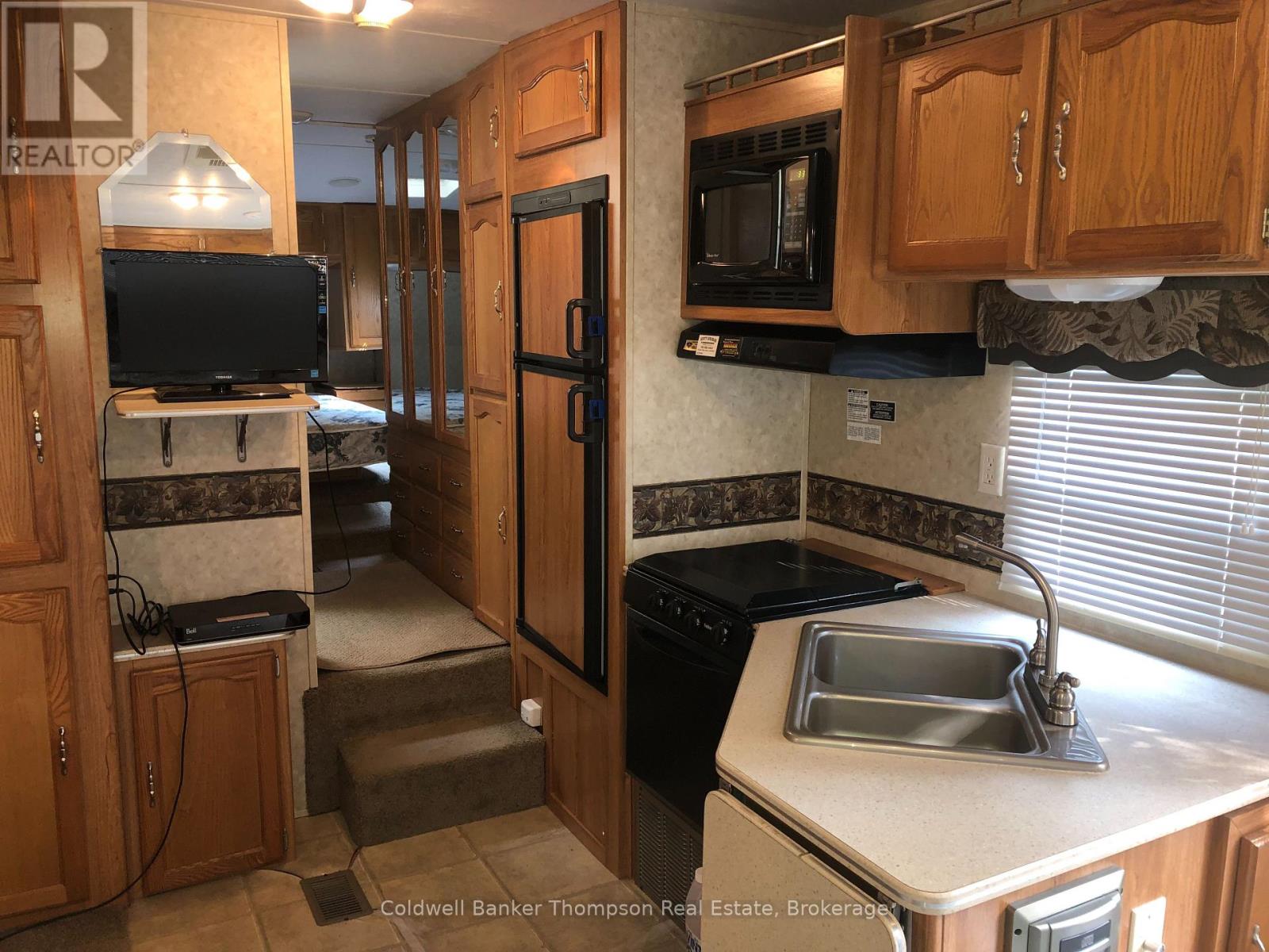 3652 Pevensey Road, Strong, Ontario  P0A 1Z0 - Photo 16 - X12868572