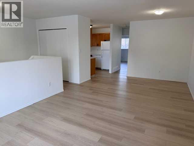 B, 5915 52 Avenue, Red Deer, Alberta  T4N 4K7 - Photo 2 - A2275966