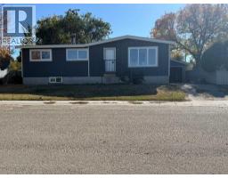 405 2 Avenue E, Bow Island, Alberta