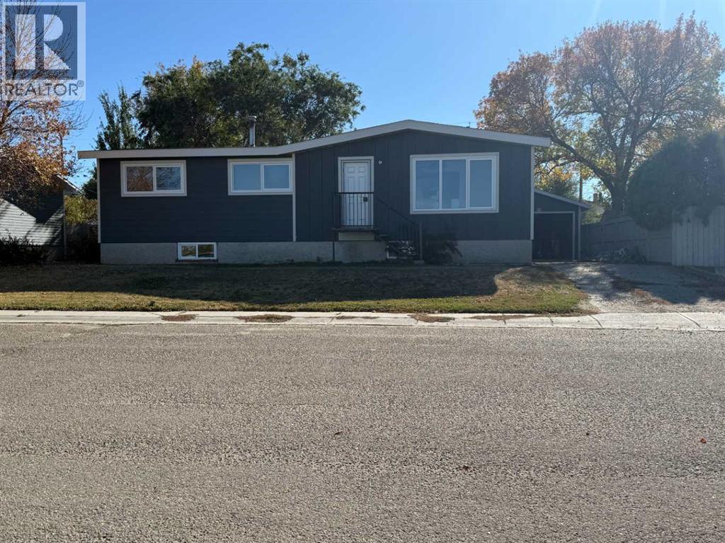 405 2 Avenue E, Bow Island, Alberta  T0K 0G0 - Photo 22 - A2263035