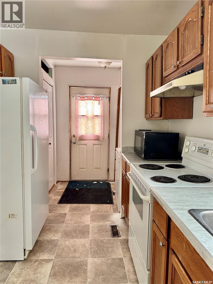 152 Sixth Avenue N, Yorkton, Saskatchewan  S3N 0Y1 - Photo 13 - SK025527