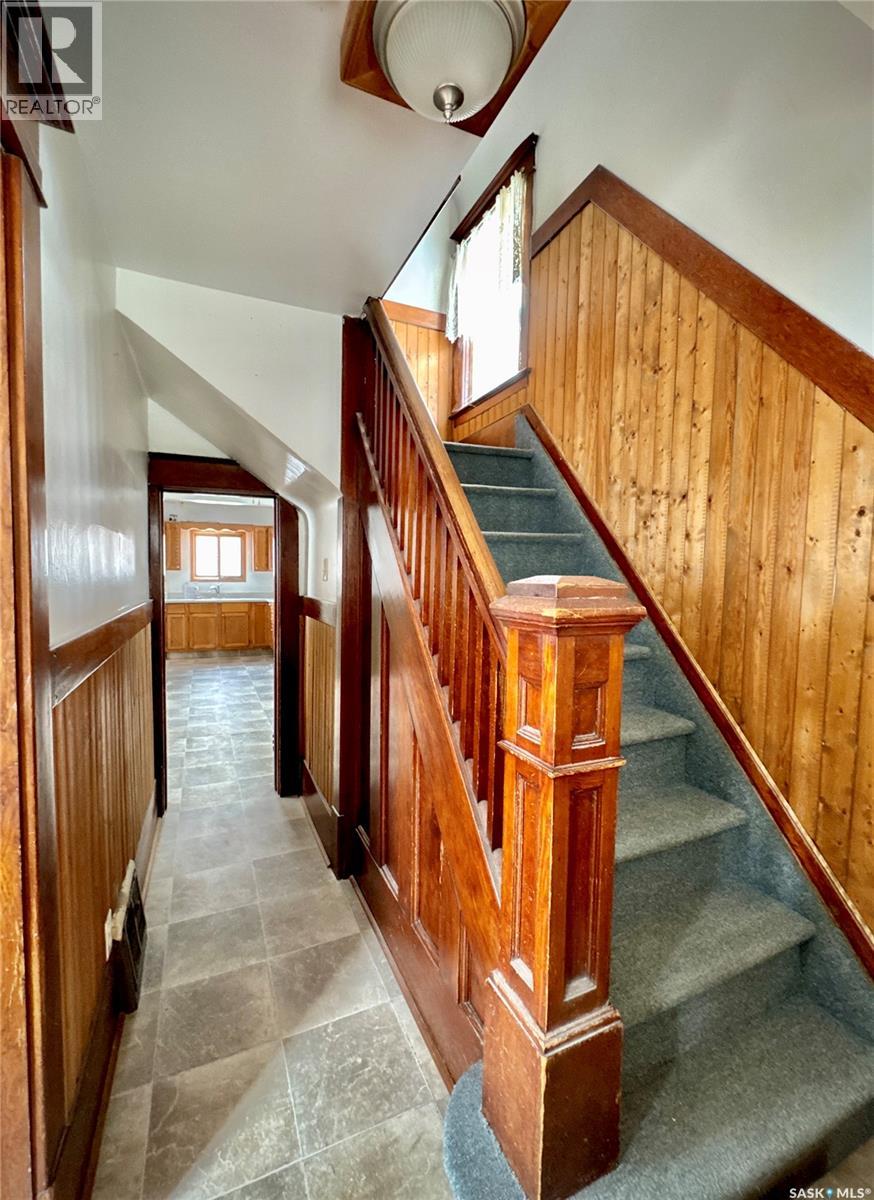 152 Sixth Avenue N, Yorkton, Saskatchewan  S3N 0Y1 - Photo 2 - SK025527