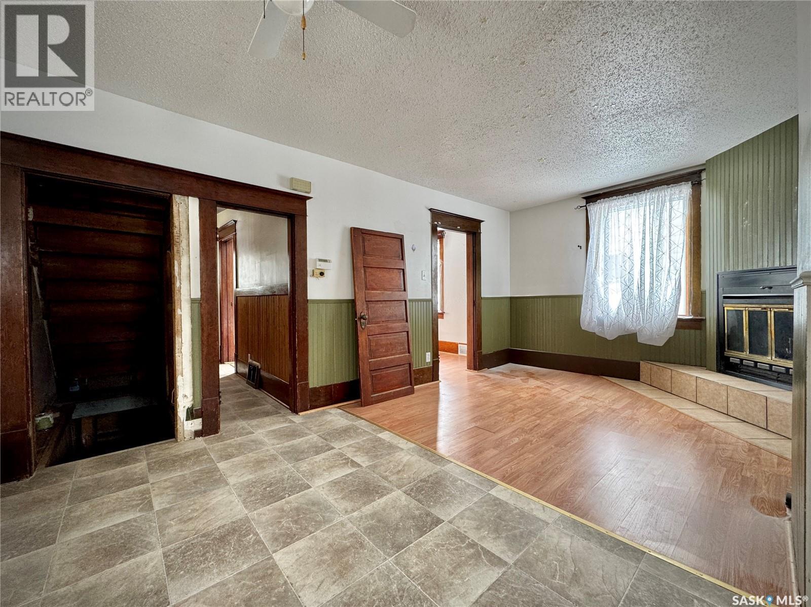 152 Sixth Avenue N, Yorkton, Saskatchewan  S3N 0Y1 - Photo 8 - SK025527