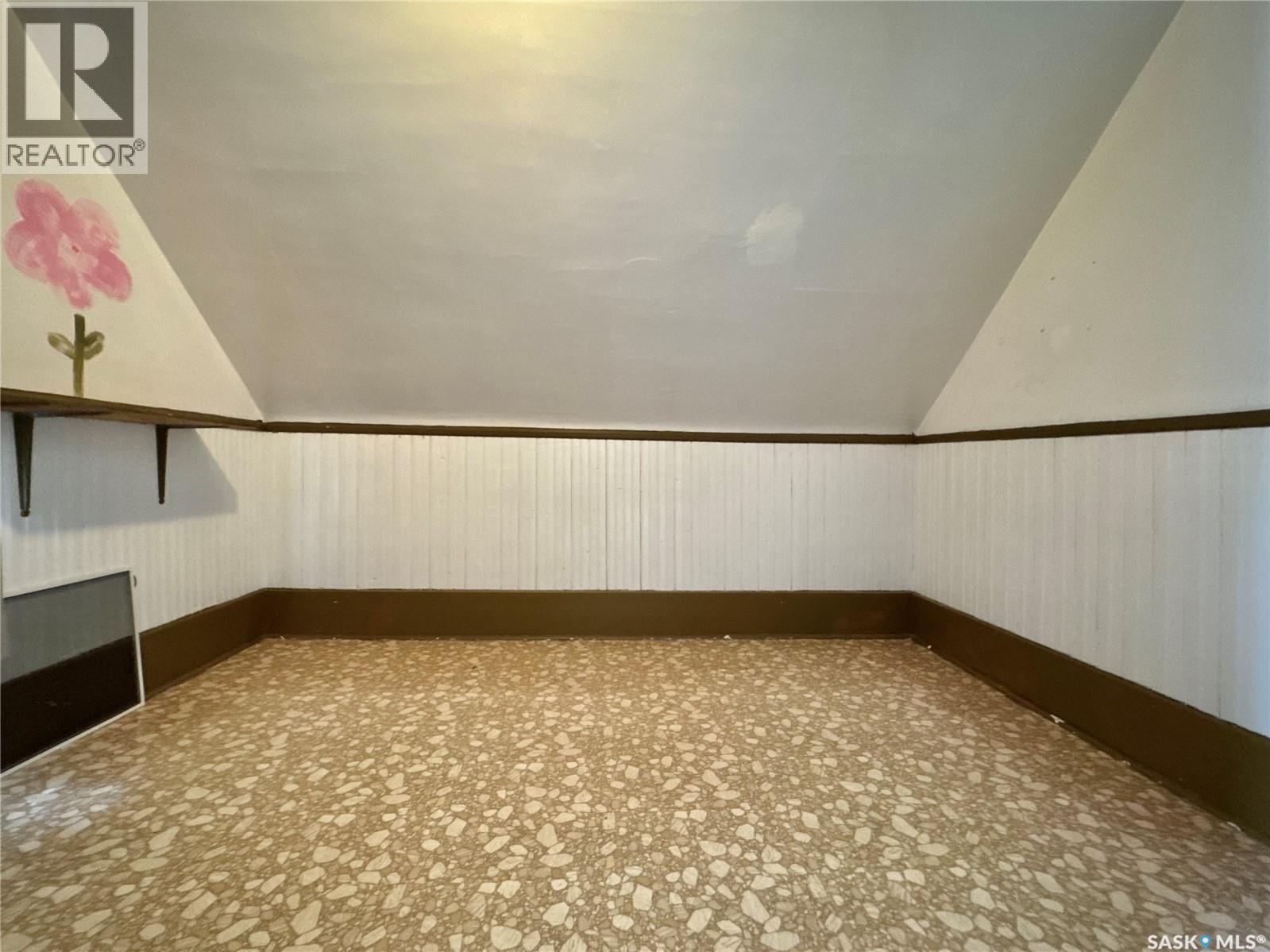 152 Sixth Avenue N, Yorkton, Saskatchewan  S3N 0Y1 - Photo 20 - SK025527