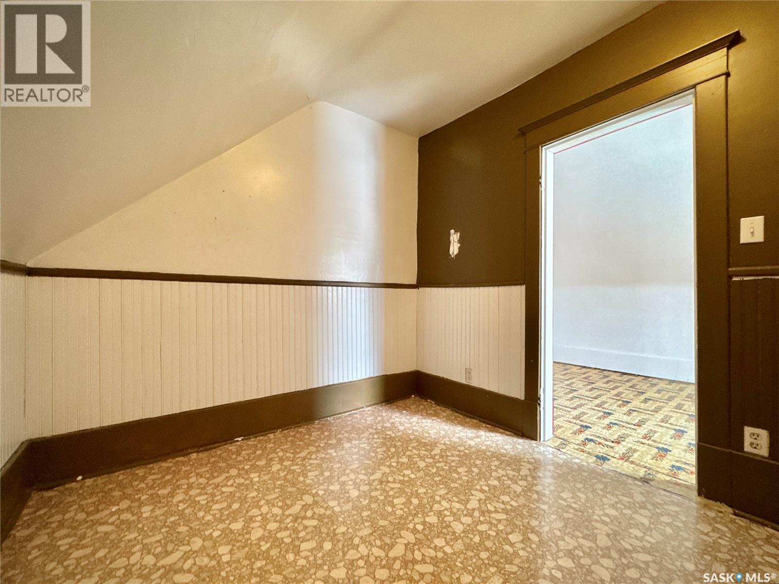 152 Sixth Avenue N, Yorkton, Saskatchewan  S3N 0Y1 - Photo 21 - SK025527