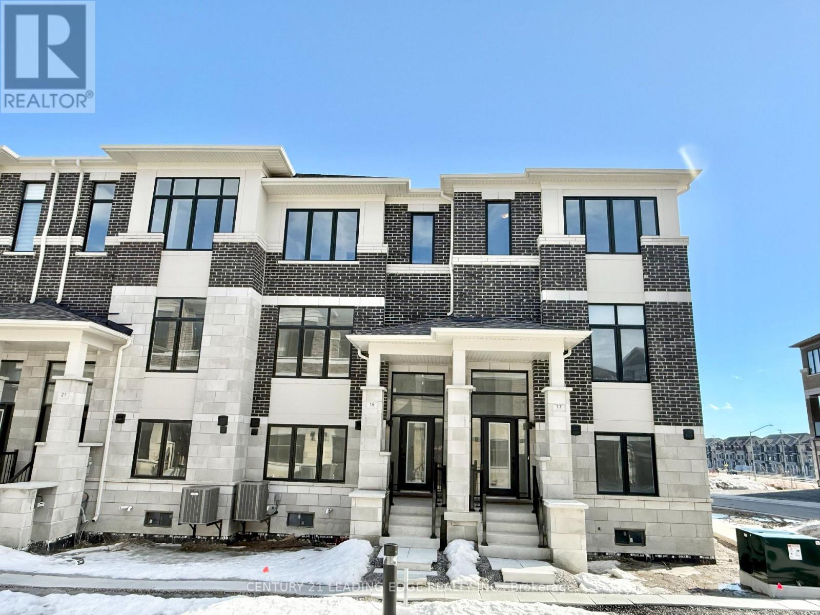 17 NORMAN FLEMING LANE, Richmond Hill, Ontario