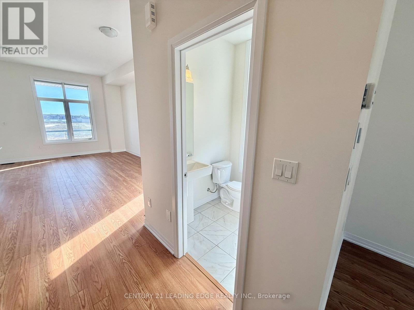 17 Norman Fleming Lane, Richmond Hill, Ontario  L4S 1N4 - Photo 7 - N12868606