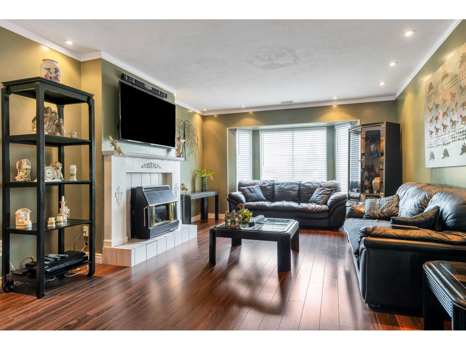 13280 81a Avenue, Surrey, British Columbia  V3W 9M6 - Photo 3 - R3097643