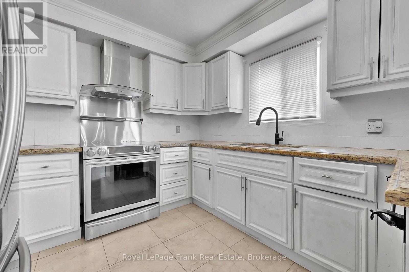 38 Shipp Crescent, Ajax (Central), Ontario  L1T 3W6 - Photo 14 - E12859518