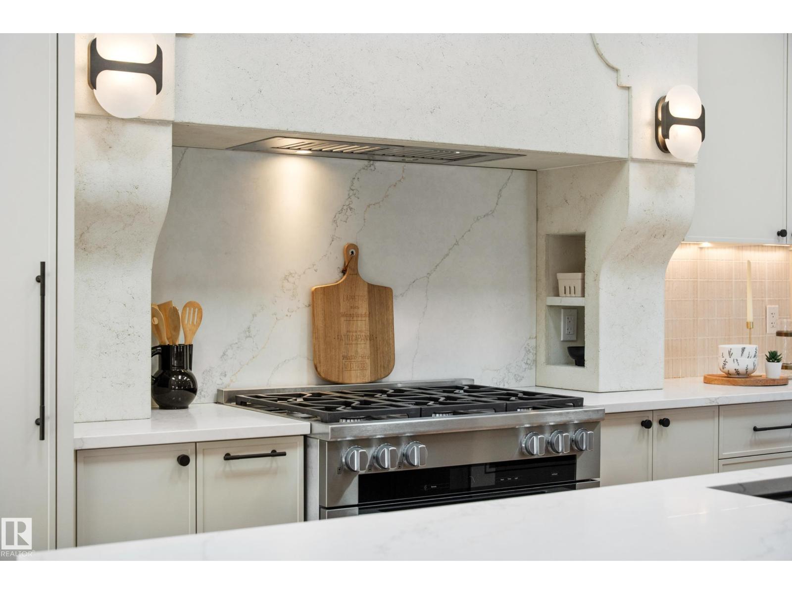 14313 90a Av Nw, Edmonton, Alberta  T5R 4X7 - Photo 13 - E4476784