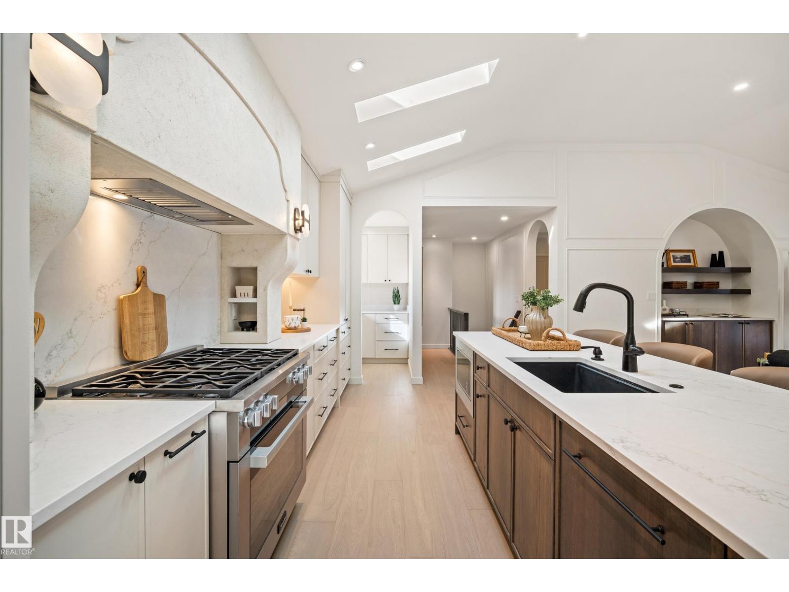 14313 90a Av Nw, Edmonton, Alberta  T5R 4X7 - Photo 9 - E4476784