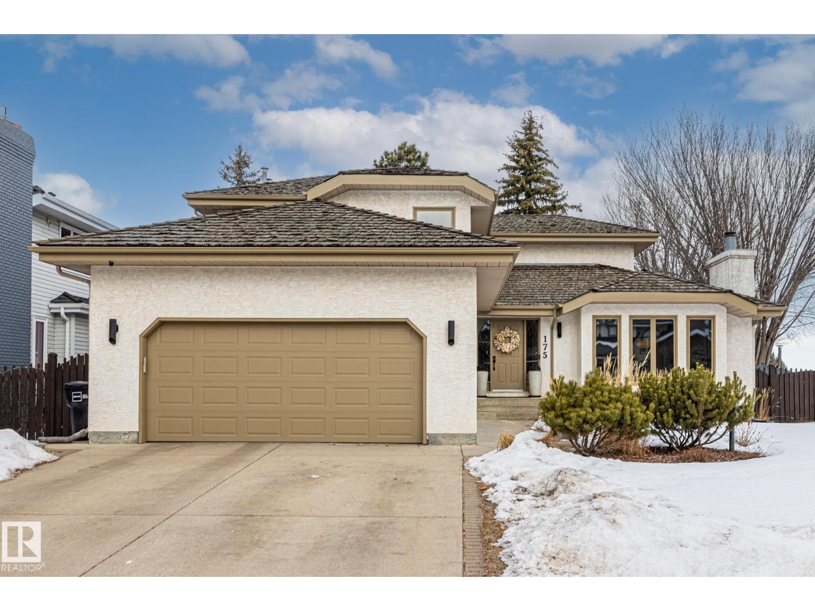 175 Roy St Nw, Edmonton, Alberta  T6R 2A8 - Photo 2 - E4476785