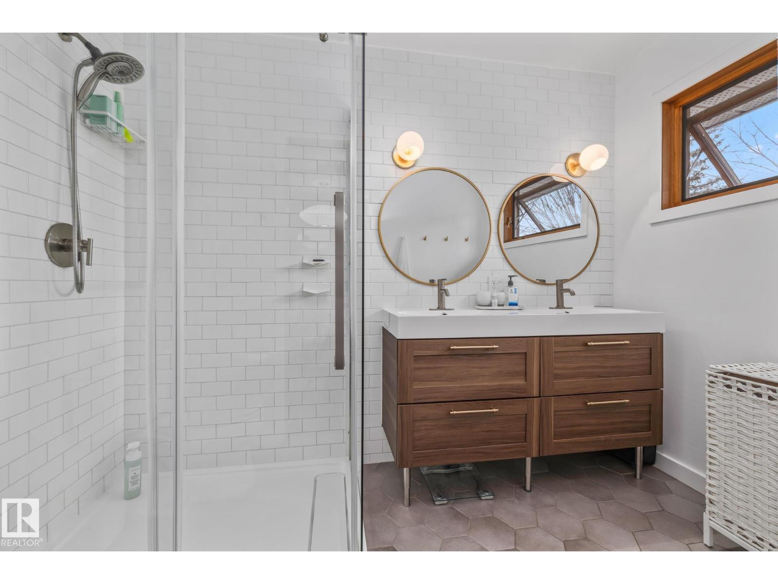 175 Roy St Nw, Edmonton, Alberta  T6R 2A8 - Photo 34 - E4476785