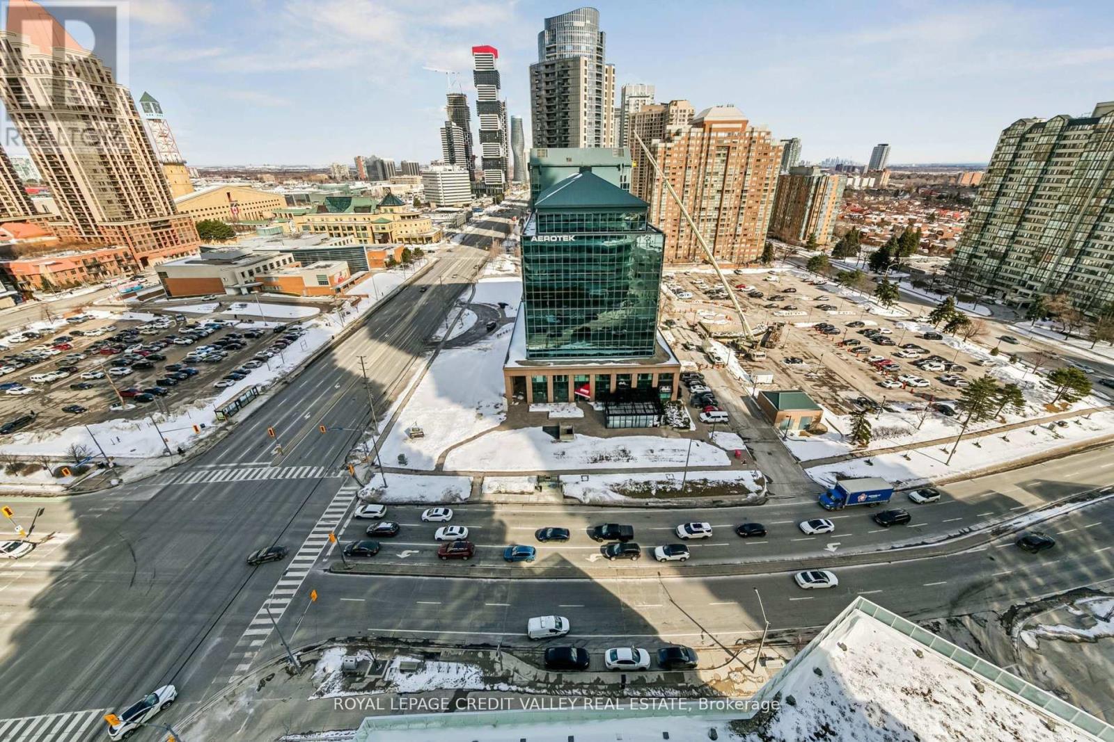 1413 - 3900 Confederation Parkway, Mississauga, Ontario  L5B 0M3 - Photo 28 - W12868622