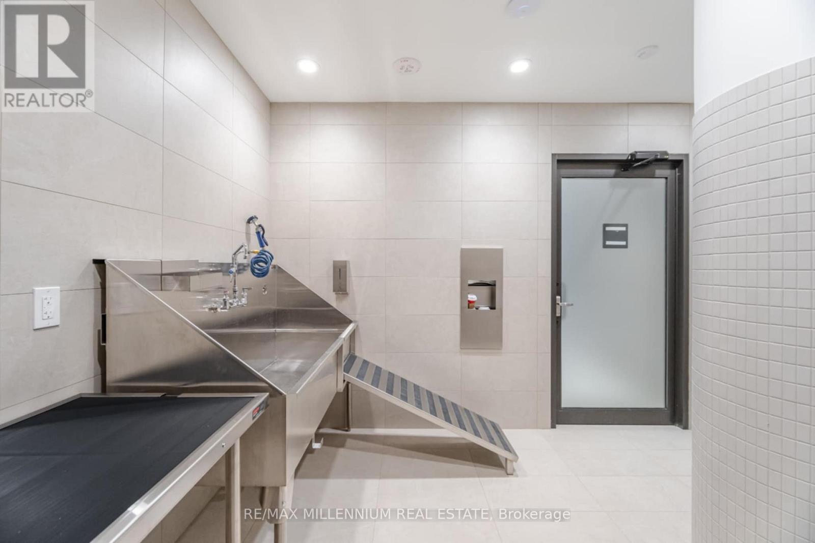 408 - 3006 William Cutmore Boulevard, Oakville, Ontario  L6H 8A4 - Photo 21 - W12868630