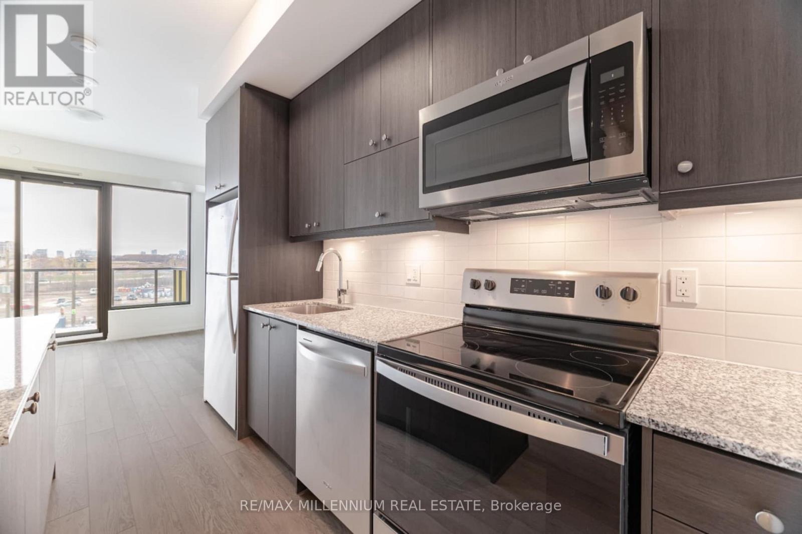 408 - 3006 William Cutmore Boulevard, Oakville, Ontario  L6H 8A4 - Photo 3 - W12868630