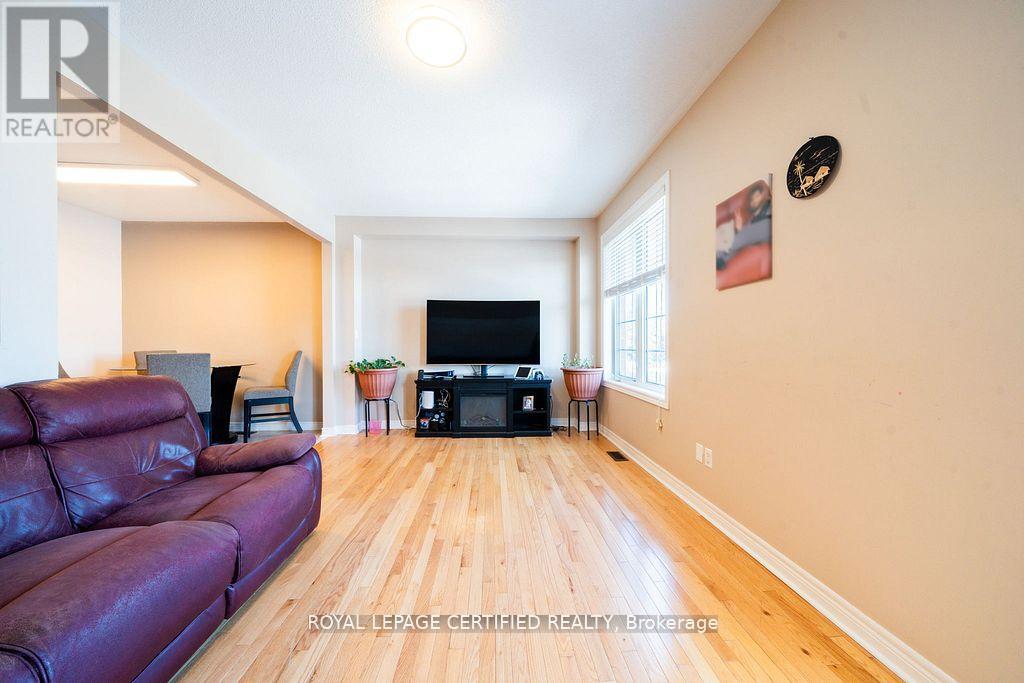 408 Bessborough Drive, Milton, Ontario  L9T 8P8 - Photo 17 - W12868644