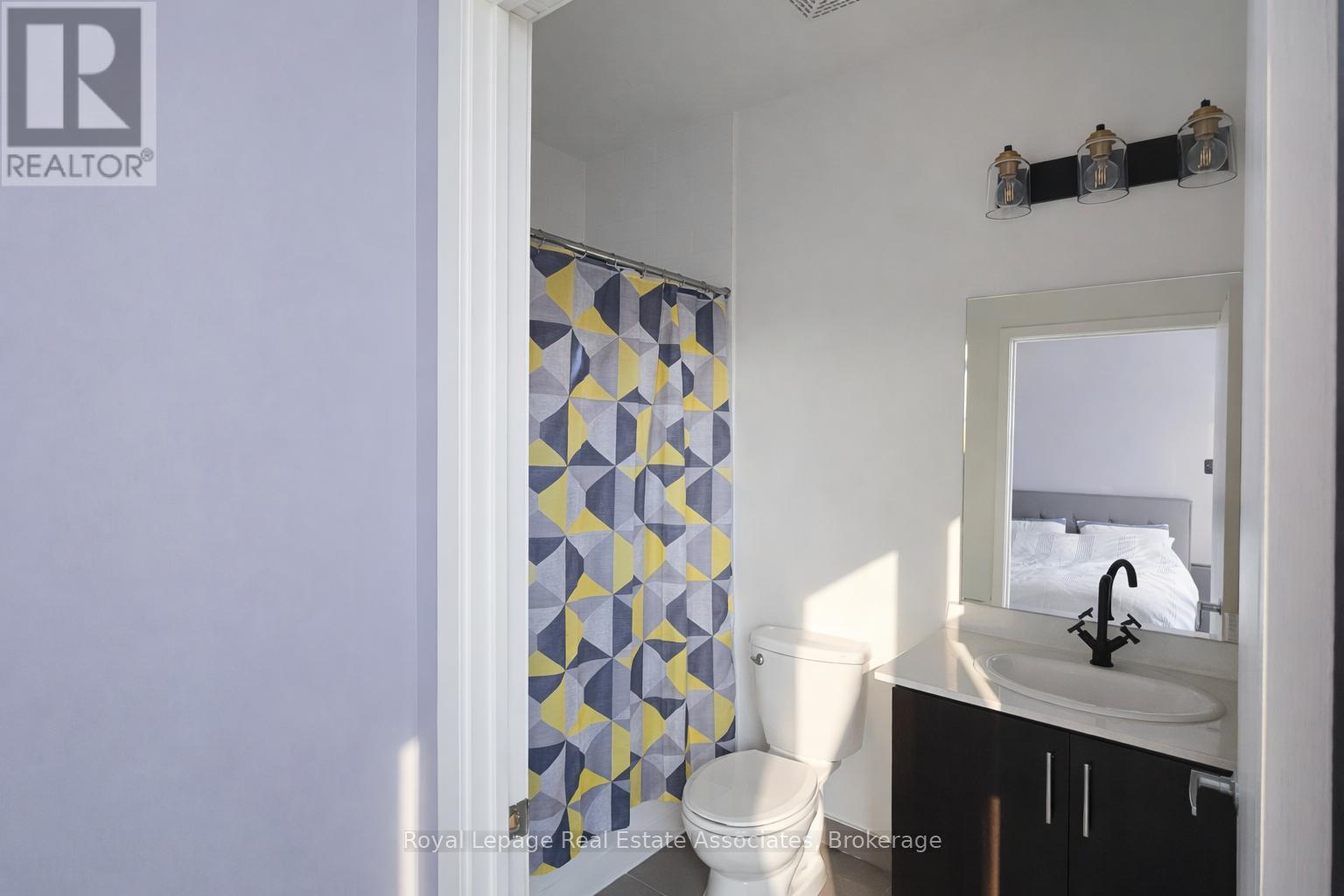 2211 - 365 Prince Of Wales Drive, Mississauga, Ontario  L5B 0G6 - Photo 12 - W12868658